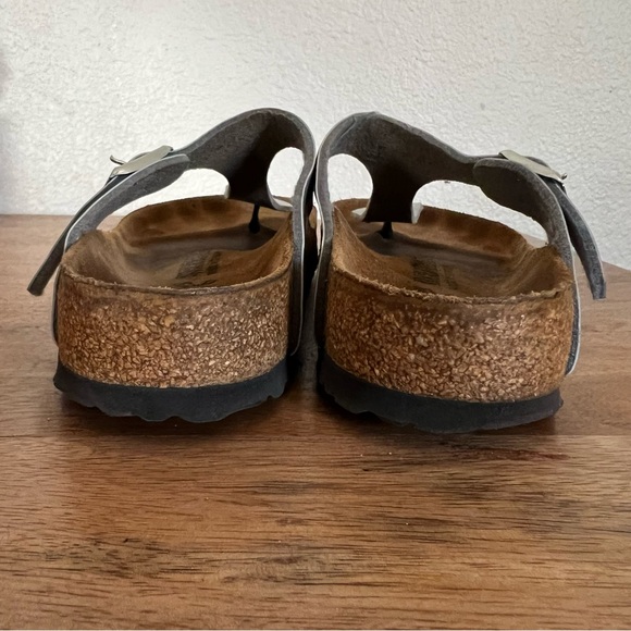 Birkenstock Silver Gizeh Leather Sandals Size 7 - Picture 6 of 11